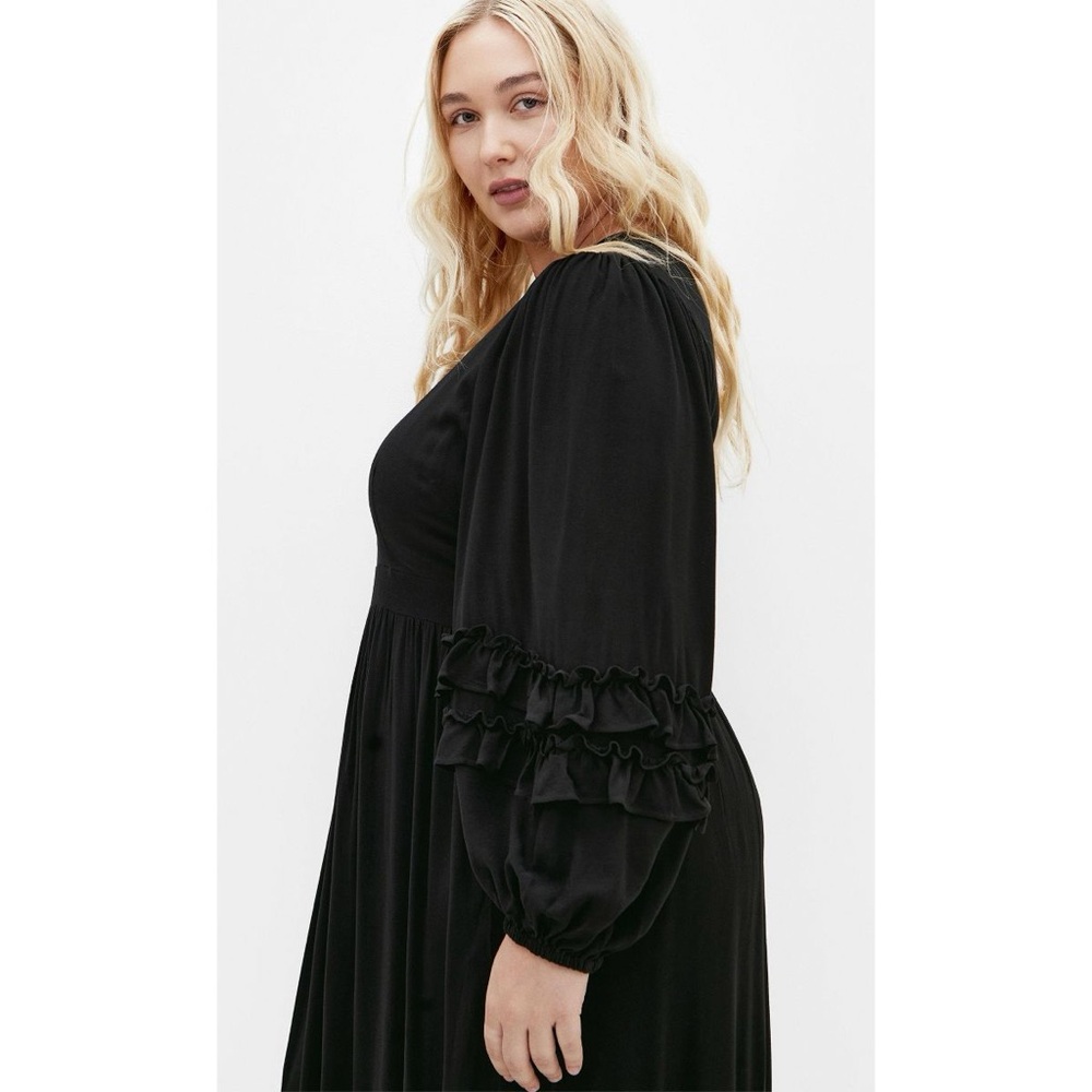 CITY CHIC women’s Plus Size Black V-Neck Long Sleeve Maxi Dress - Picture 3 of 9